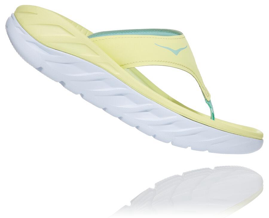 Sandálias Hoka One One Feminino Amarelas/Branco - Ora Recovery Flip - 916-ACGWBS